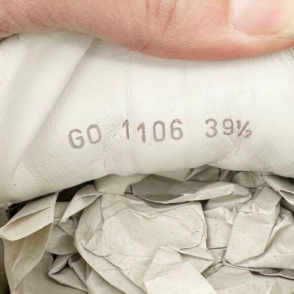 LOUIS VUITTON White Run Away Sneaker White Damier Size 39.5 LV Logo Running Shoe - Picture 11 of 13